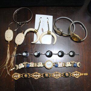 Lot of Vintage / Modern Costume Jewelry with Battery Watches Elgin